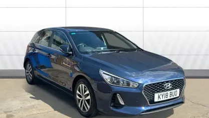 Used Hyundai i30 SE 140 HP (102 kW) 2018 Blue Hatchback