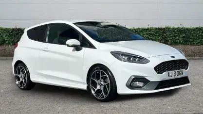 Used Ford Fiesta ST 200 HP (147 kW) 2018 White Hatchback