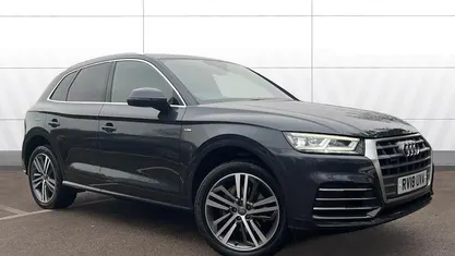 Grey Used 2018 Audi Q5 S-Line SUV | £22,073 (Fair price)