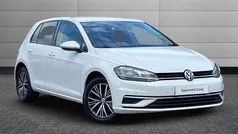 Used 2018 VW Golf VII SE Hatchback | £10,295 (Fair price)