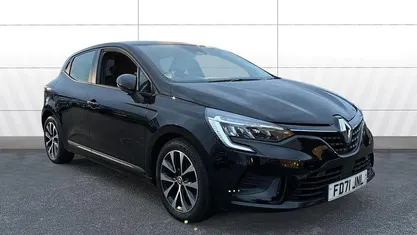 Used 2022 Renault Clio V Iconic Hatchback | £9,919 (Good price)