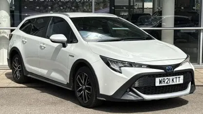 Usado Toyota Corolla 122 CV (89 kW) 2021 Blanco Familiar