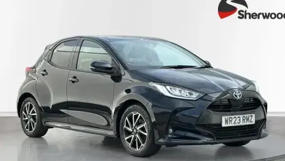 Used Toyota Yaris Design 116 HP (85 kW) 2023 Black Hatchback