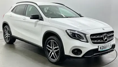 Used Mercedes GLA180 Urban 122 HP (89 kW) 2019 White SUV