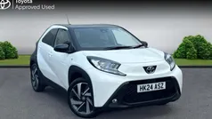 Pure white bitone Used 2024 Toyota Aygo Hatchback | £15,997 (Fair price)