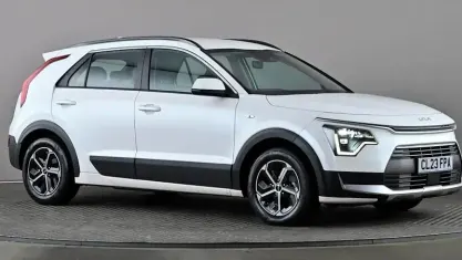 Used Kia Niro 141 HP (103 kW) 2023 White SUV