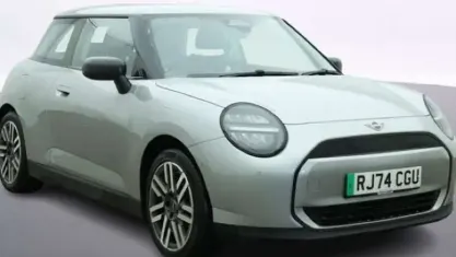 Used Mini Cooper Classic 135 kW (184 HP) 2026 Hatchback
