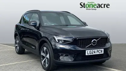 New Volvo XC40 Plus 163 HP (119 kW) 2026 Black SUV