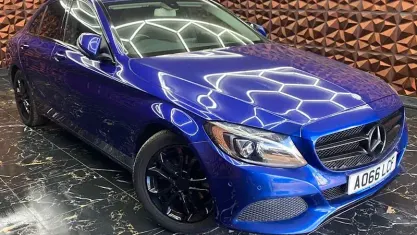 Used Mercedes C200 184 HP (135 kW) 2016 Blue Sedan