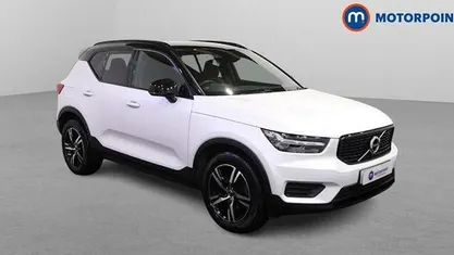 White Used 2021 Volvo XC40 R-Design SUV | £22,599 (Fair price)