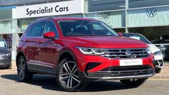 Red Used 2022 VW Tiguan Elegance SUV | £29,795 (Fair price)