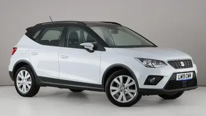 Used Seat Arona SE Technology 95 HP (69 kW) 2019 White SUV