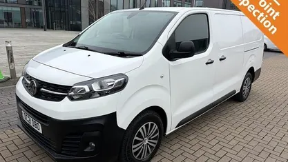 Used Vauxhall Vivaro 101 HP (74 kW) 2022 MPV