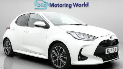 Used Toyota Yaris 116 HP (85 kW) 2021 White Hatchback