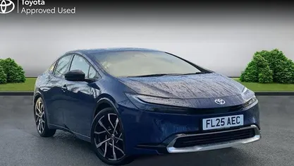 Blue Used 2025 Toyota Prius Hatchback | £29,799 (Fair price)