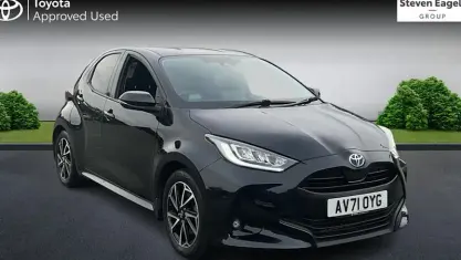 Used Toyota Yaris Design 116 HP (85 kW) 2021 Black Hatchback