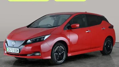 Used Nissan Leaf Tekna 160 kW (218 HP) 2022 Red Hatchback