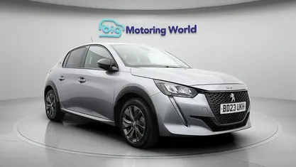 Used Peugeot e-208 Allure+ 100 kW (136 HP) 2023 Grey Hatchback