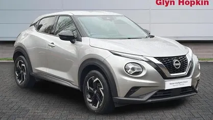 Used Nissan Juke N-Connecta 114 HP (83 kW) 2023 Silver SUV