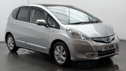 Used Honda Jazz Hybrid 102 HP (75 kW) 2015 Hatchback