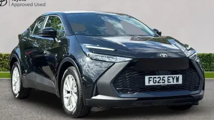 Used Toyota C-HR 140 HP (102 kW) 2025 Black SUV