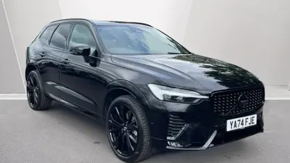 Begagnad Volvo XC60 Plus 250 HK (183 kW) 2025 Svart SUV