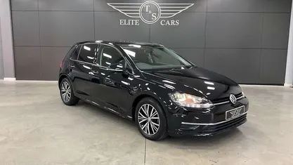 Used 2018 VW Golf VII SE Hatchback | £12,875 (Fair price)