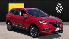 Red Used 2019 Renault Kadjar Iconic SUV | £12,250 (Fair price)