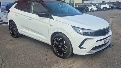 Used Vauxhall Grandland X Ultimate 131 HP (96 kW) 2023 White SUV