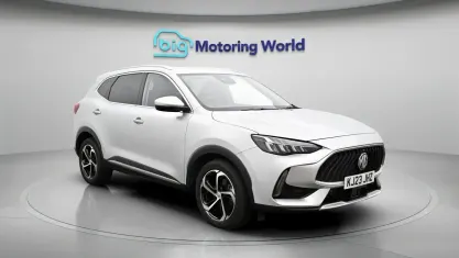 Usado MG HS Trophy 162 HP (119 kW) 2023 Prateado SUV