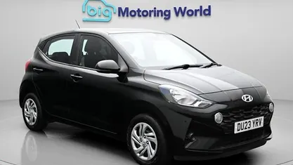 Begagnad Hyundai i10 SE 67 HK (49 kW) 2022 Svart Halvkombi