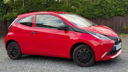 Begagnad Toyota Aygo 69 HK (50 kW) 2018 Halvkombi