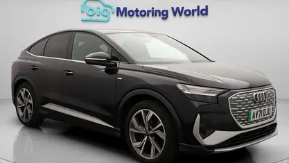 Begagnad Audi Q4 Sportback e-tron S-Line 150 kW (204 HK) 2021 Svart SUV