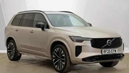 Used Volvo XC90 Ultra 250 HP (183 kW) 2025 Gold SUV
