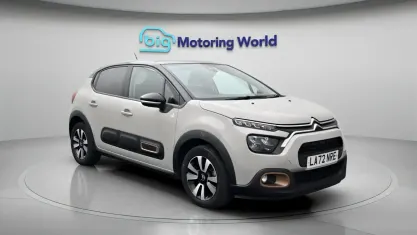 Used Citroën C3 PureTech 83 HP (61 kW) 2023 Beige Hatchback