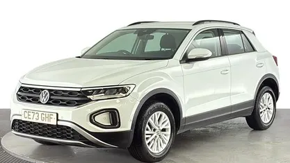 Begagnad VW T-Roc Life 150 HK (110 kW) 2025 SUV