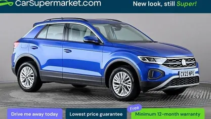 Used VW T-Roc Life 110 HP (80 kW) 2023 Blue SUV