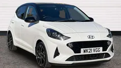 White Used 2021 Hyundai i10 Premium Hatchback | £12,990 (Fair price)