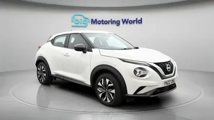 Begagnad Nissan Juke Acenta 114 HK (83 kW) 2022 Vit SUV
