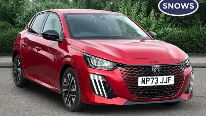 Used Peugeot 208 Allure 101 HP (74 kW) 2024 Red Hatchback