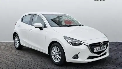 Used Mazda 2 90 HP (66 kW) 2017 White Hatchback