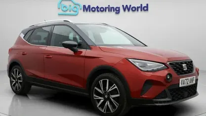 Używany Seat Arona FR 110 KM (80 kW) 2022 Czerwony SUV