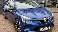Used 2022 Renault Clio V Evolution Hatchback | £12,899 (Fair price)