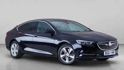 Used Vauxhall Insignia Sport 170 HP (125 kW) 2017 Blue Hatchback