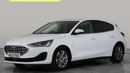 Used Ford Focus Titanium 125 HP (91 kW) 2023 White Hatchback
