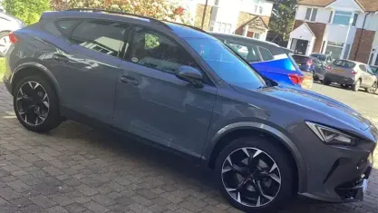 Usado Cupra Formentor 150 CV (110 kW) 2023 Gris SUV