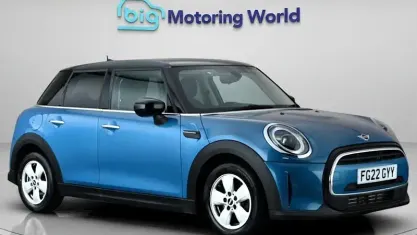 Used Mini Cooper Classic 136 HP (100 kW) 2022 Blue Hatchback