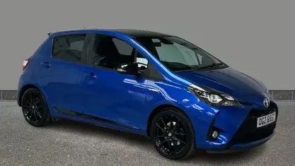 Used Toyota Yaris Hybrid Sport 101 HP (74 kW) 2019 Black Hatchback
