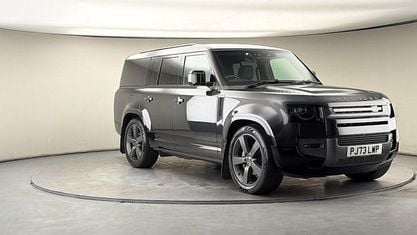 Begagnad Land Rover Defender S 300 HK (220 kW) 2023 Grå SUV