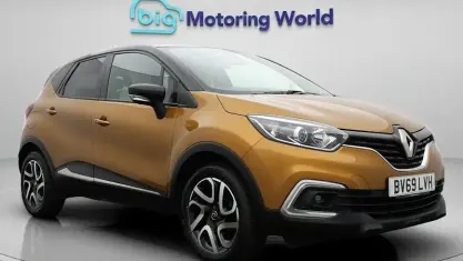 Used Renault Captur Iconic 90 HP (66 kW) 2019 Orange/black SUV